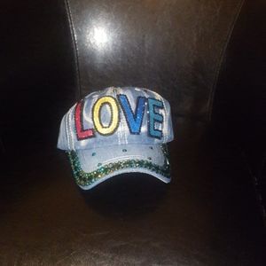 ❤NWOT Denim LOVE Bling Hat❤